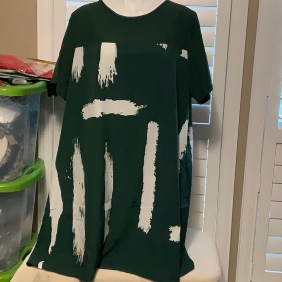 SHEIN Green and White Midi Dress - Picture 1 of 6